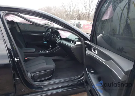 2022 Kia K5 Lxs z USA, uszkodzony, nr VIN 5XXG14J25NG132373